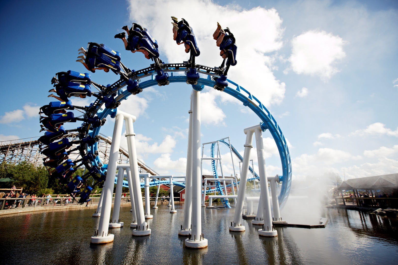 Orkanen - Try a windy roller coaster ride - Fårup Sommerland